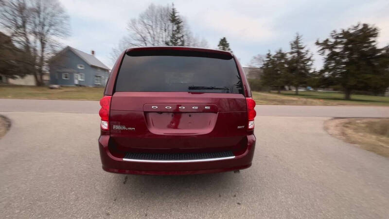 2020 Dodge Grand Caravan SXT photo 4