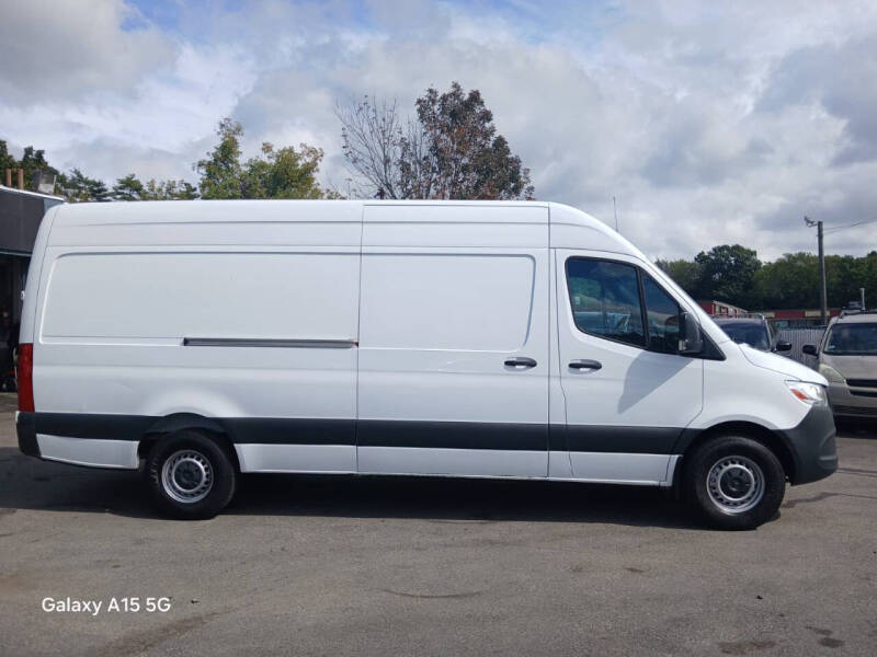 2022 Mercedes-Benz Sprinter 2500