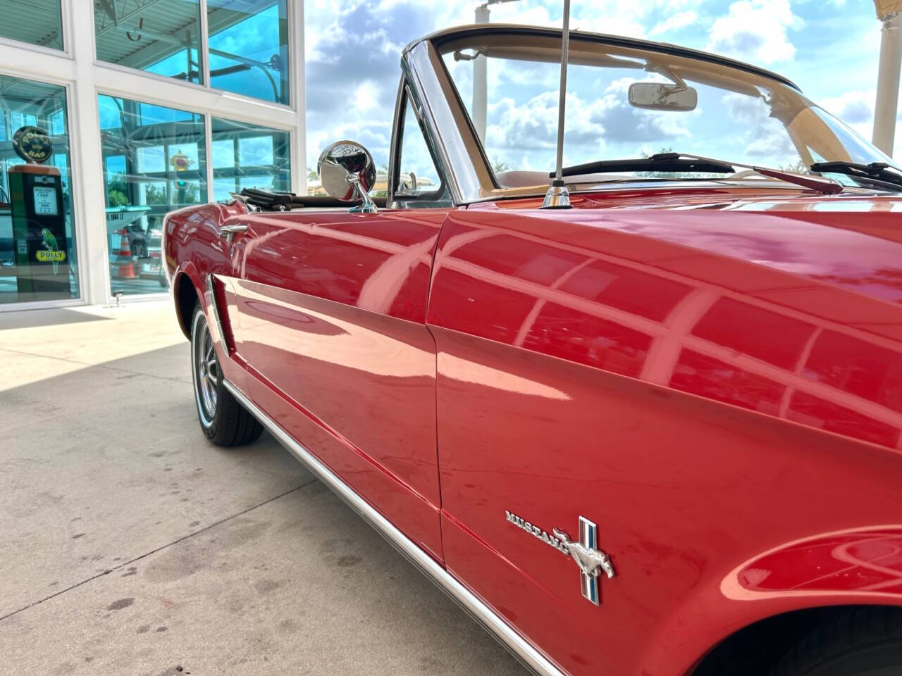 1965 Ford Mustang 16