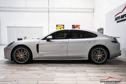 2019 Porsche Panamera GTS