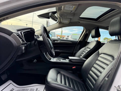 2020 Ford Fusion SEL