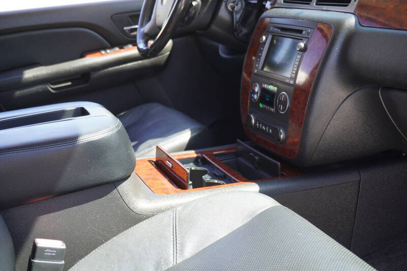 2009 Chevrolet Suburban LTZ