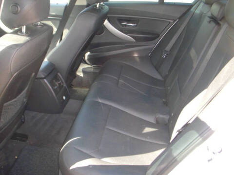 2012 BMW 3 Series 328i