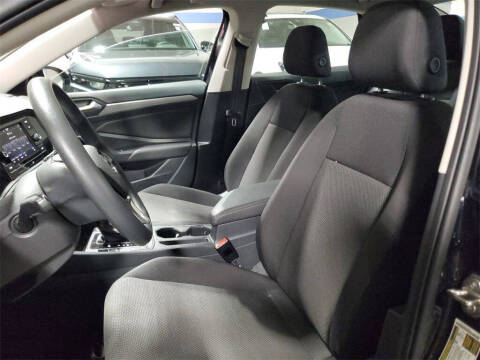 2020 Volkswagen Jetta R-Line