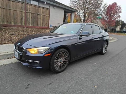 2012 BMW 3 Series 328i