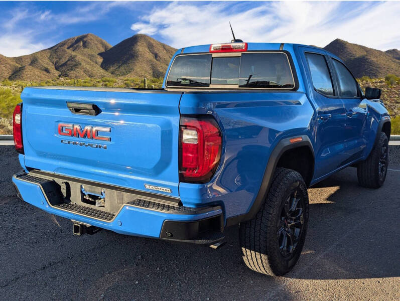 2025 GMC Canyon Elevation