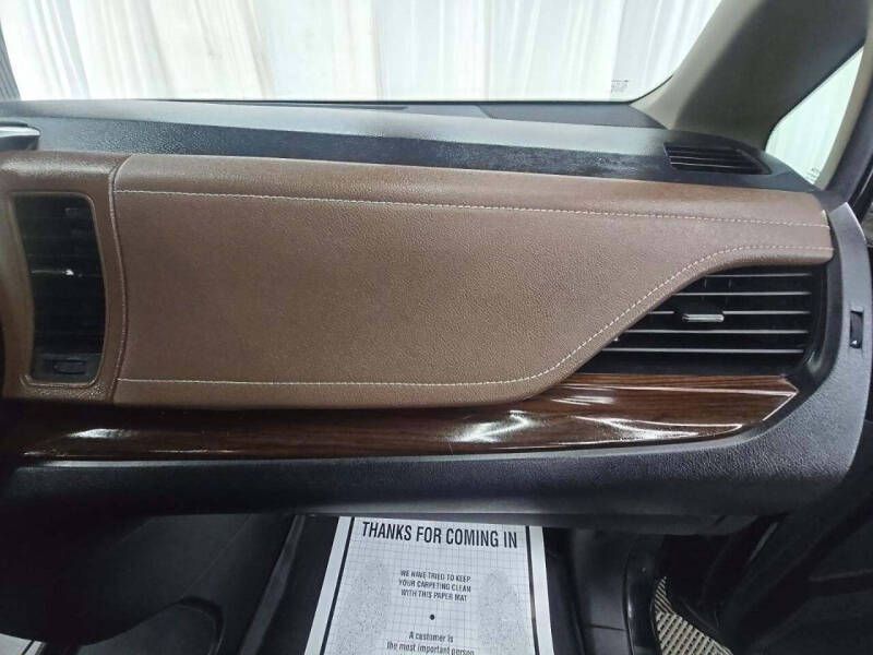 2019 Toyota Sienna Limited Premium 7-Passenger