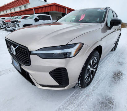 2025 Volvo XC60 B5 Core Dark Theme