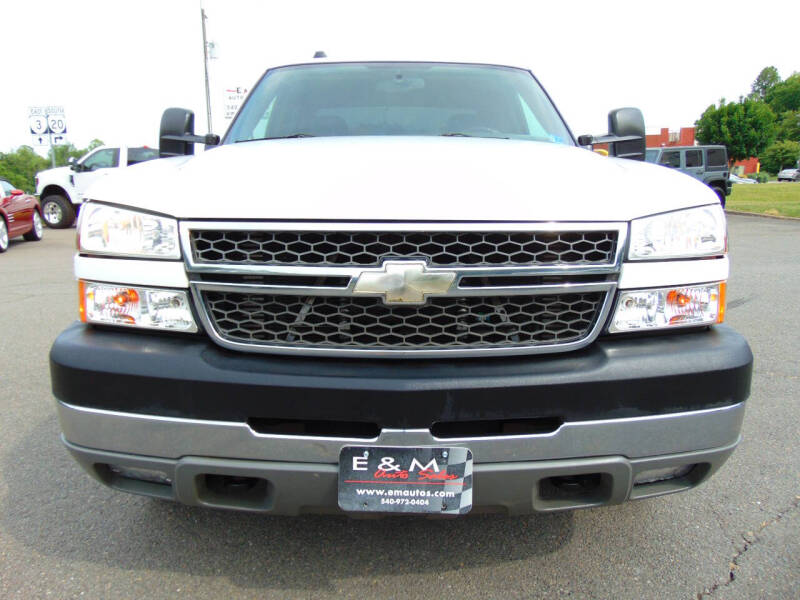 2005 Chevrolet Silverado 2500HD LS