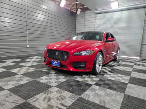 2017 Jaguar XF 35t R-Sport