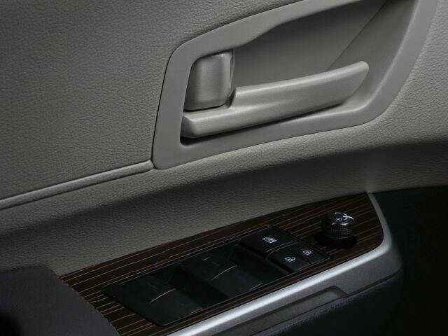2023 Toyota Sienna LE 8-Passenger