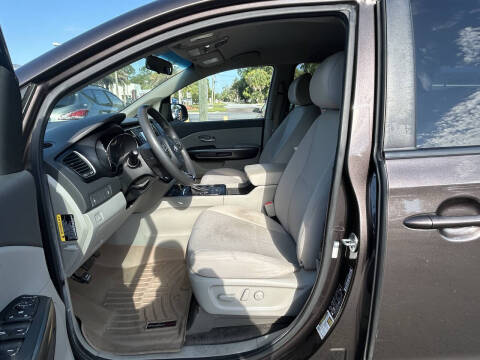2016 Kia Sedona LX