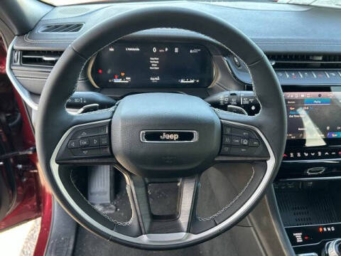 2026 Jeep Grand Cherokee Altitude