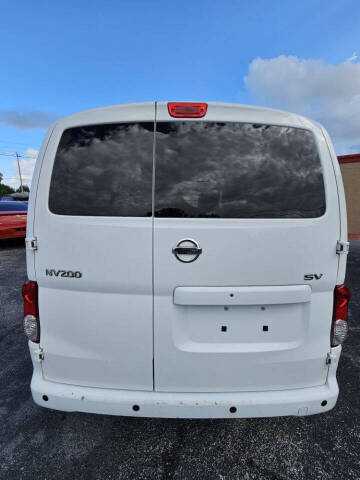 2020 Nissan NV200 SV