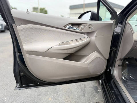 2018 Chevrolet Cruze LT Auto