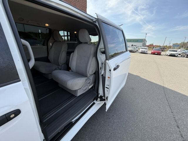 2020 Toyota Sienna L 7-Passenger