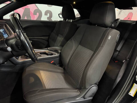 2020 Dodge Challenger SXT