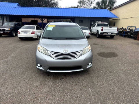 2015 Toyota Sienna