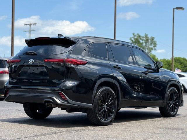 2022 Toyota Highlander XSE