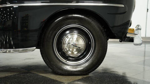 1948 Ford Super Deluxe