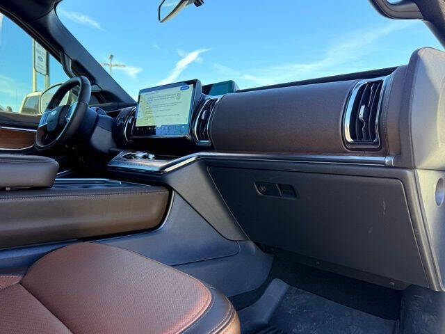 2025 Ford Expedition MAX King Ranch