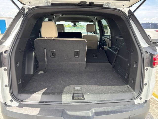 2023 Chevrolet Traverse LS