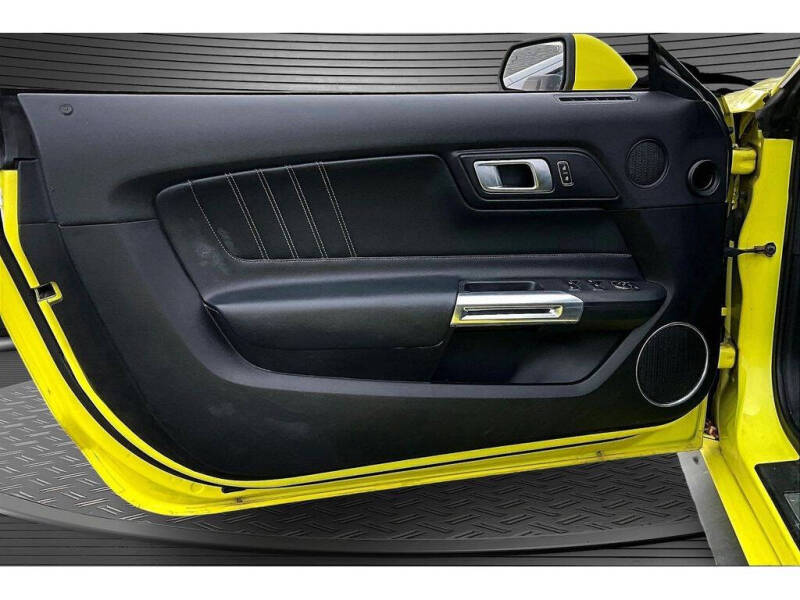 2021 Ford Mustang EcoBoost Premium