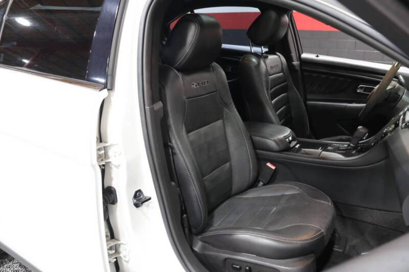 2013 Ford Taurus SHO