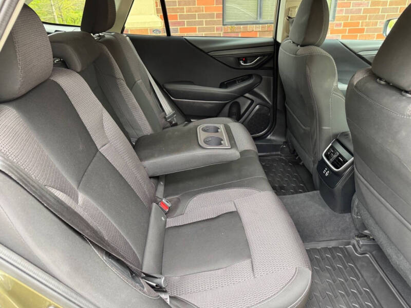 2025 Subaru Outback Premium