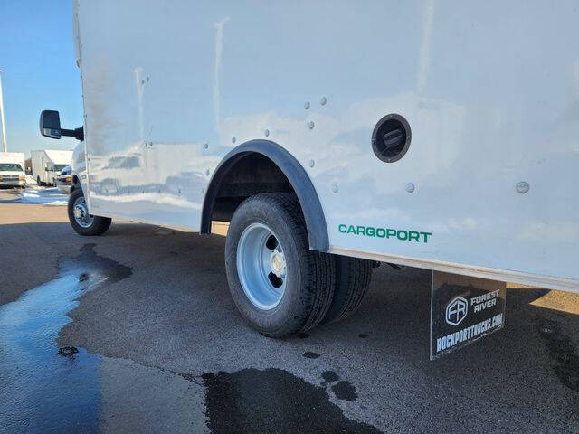 2025 Chevrolet Express 4500