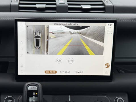 2025 Land Rover Defender 130 V8 P500