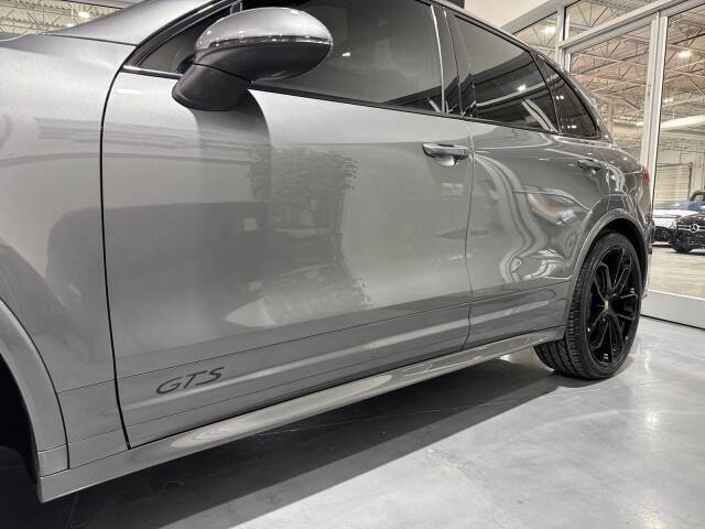 2017 Porsche Cayenne GTS