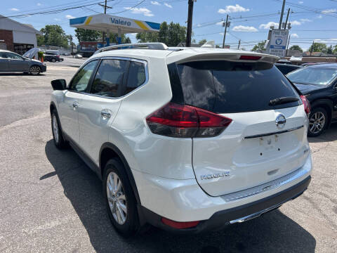 2018 Nissan Rogue SV