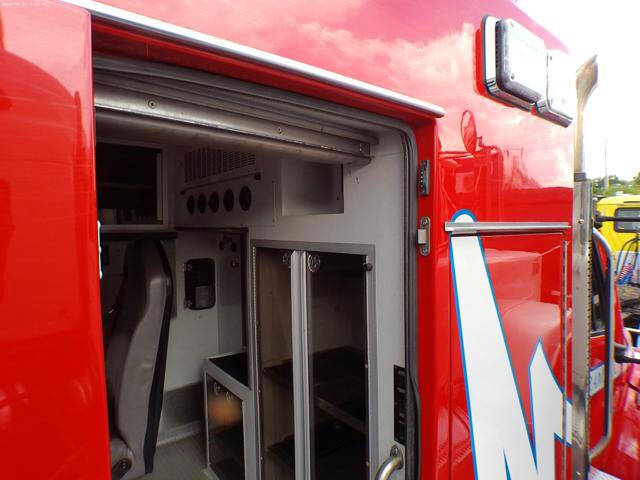 2016 Freightliner M2 106