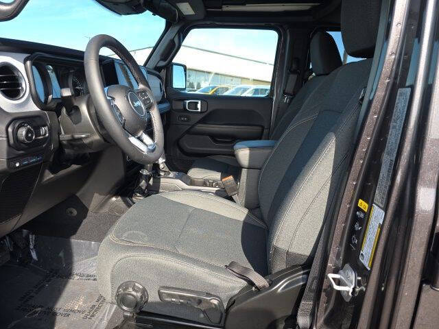 2025 Jeep Wrangler Sahara 4xe