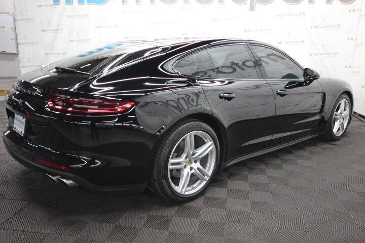 2018 Porsche Panamera 4S