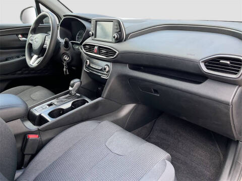 2020 Hyundai Santa Fe SE