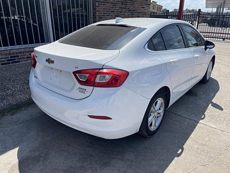 2017 Chevrolet Cruze LT Auto