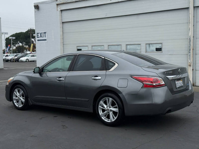 2014 Nissan Altima 2.5 SV