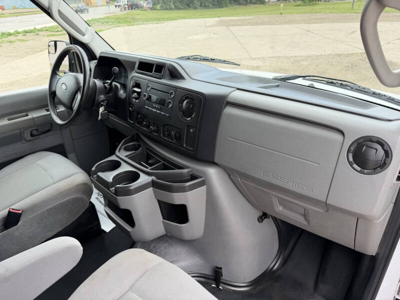 2012 Ford E-Series E-350 SD