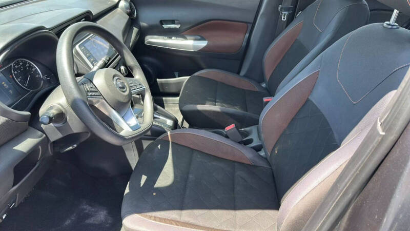 2020 Nissan Kicks SV