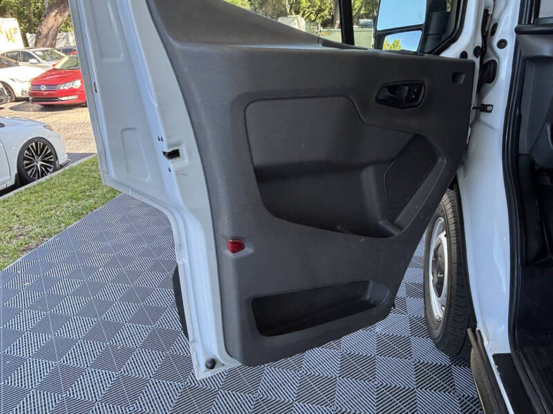 2021 Ford Transit 250