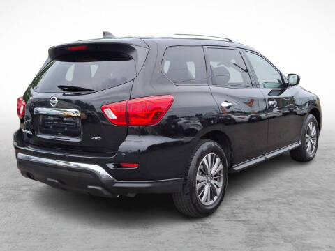 2019 Nissan Pathfinder S