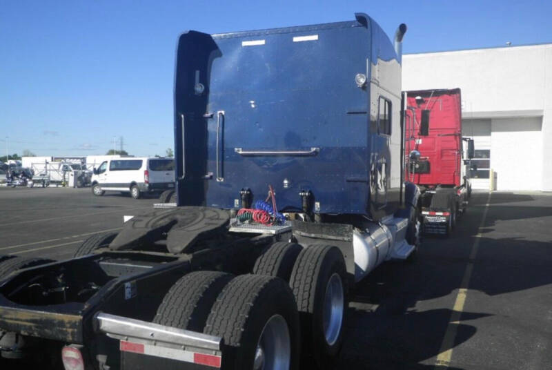 2013 Peterbilt 386