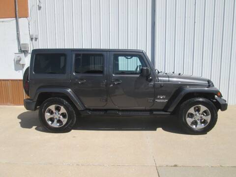 2016 Jeep Wrangler Unlimited for sale at Parkway Motors in Osage Beach MO