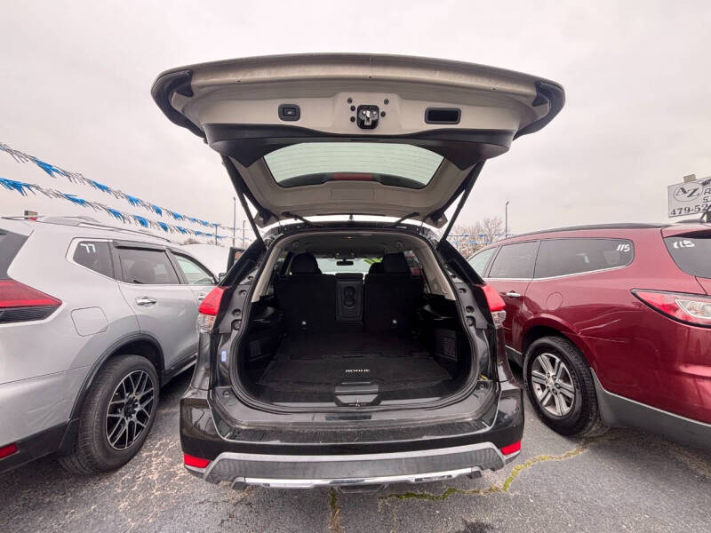2018 Nissan Rogue SV