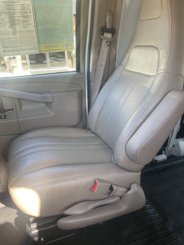 2019 Chevrolet Express 2500