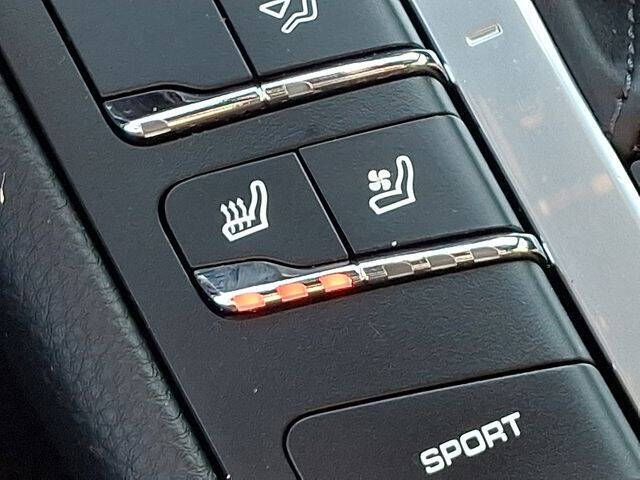 2021 Porsche Macan S