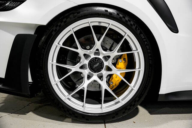 2025 Porsche 911 GT3 RS