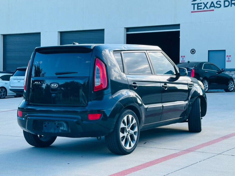 2013 Kia Soul +